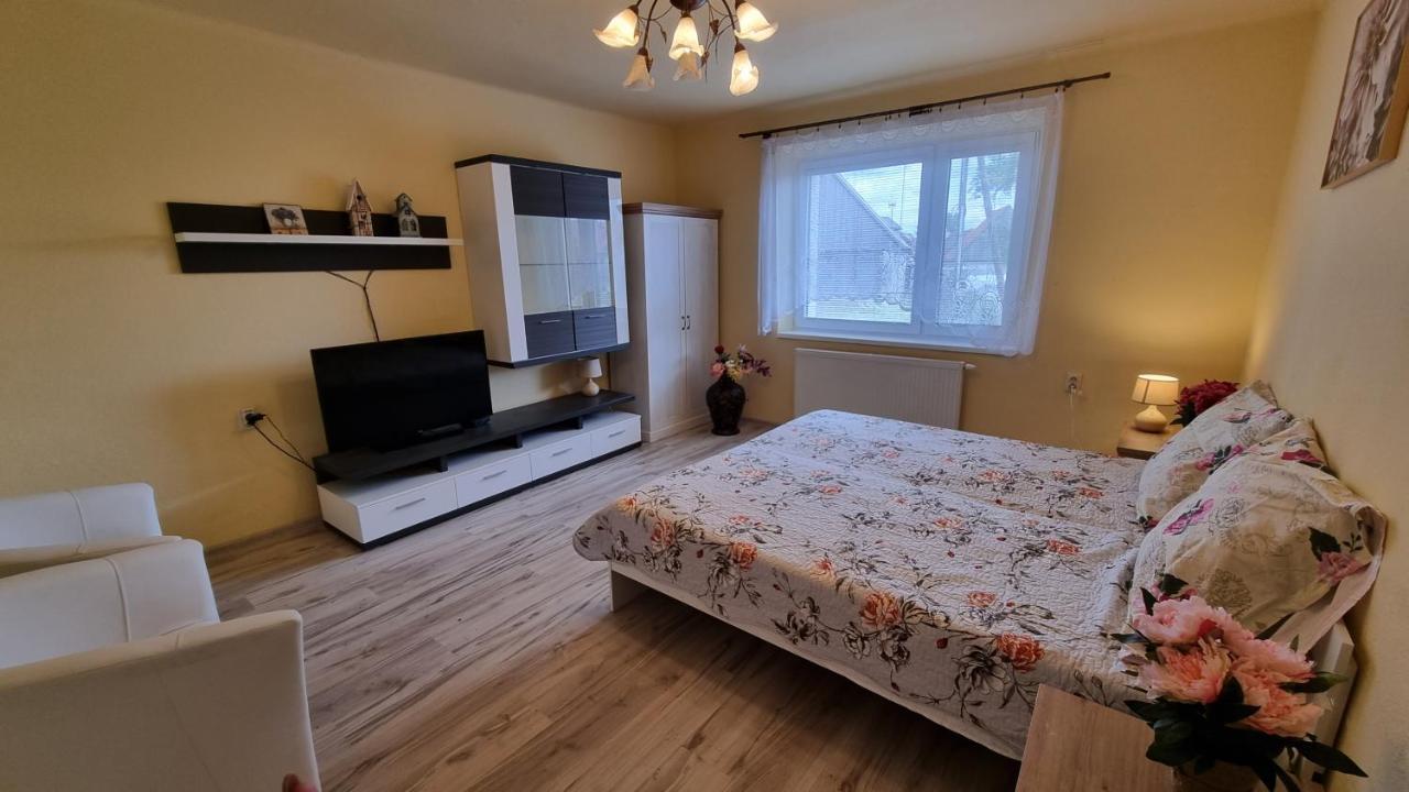 Apartmany Sebastian 普利比利那 外观 照片